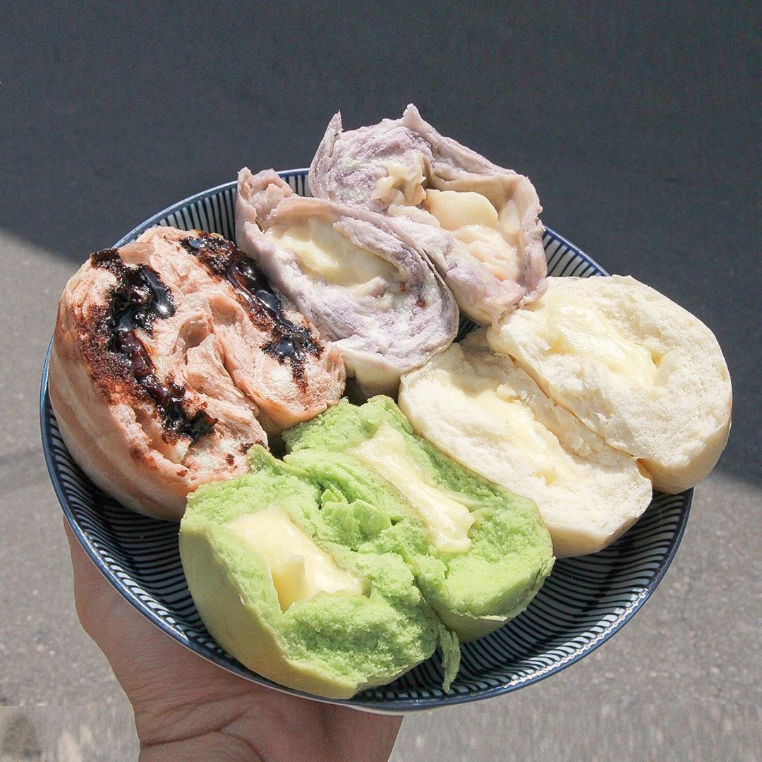 宜蘭 掰開就有餡料瀑布 宜蘭必買 爆漿饅頭 滿滿芋泥在口中融化 Foody 吃貨 宜蘭 掰開就有餡料瀑布 宜蘭必買 爆漿饅頭 滿滿芋泥在口中融化 Foody 吃貨