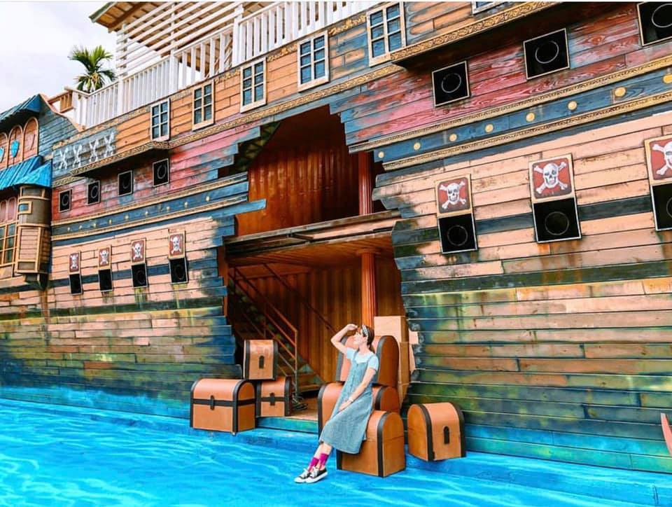 一日限定免費入園! 「南投海盜村」巨大海盜船、3D彩繪牆好拍到不行～ - Foody 吃貨