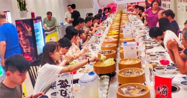 288元無限夾！　高雄「迴轉火鍋店」任選食材吃到撐肚肚