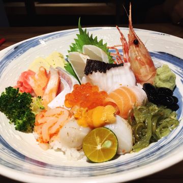 轟丼 日料串燒酒食