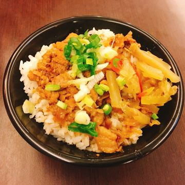 六品閣鍋貼蒸餃專賣店