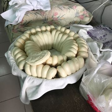 山東 純手工，鍋貼饅頭