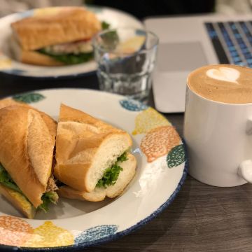 萊閣咖啡 LAI CAFE