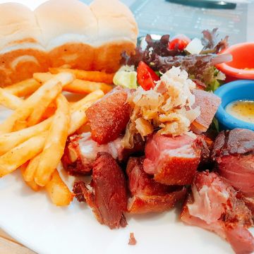 多一點咖啡館 A Little More Cafe & Osteria（中西店）