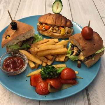 美村尼克-大里店