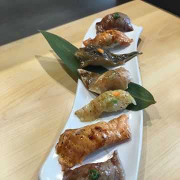 東港宏品生魚片