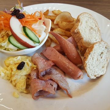 五爽找食咖啡館