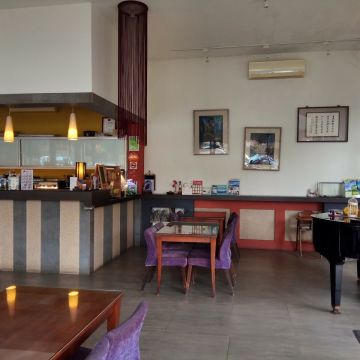 日光湖畔風味飲食館