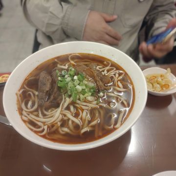 春不老驛站牛肉麵