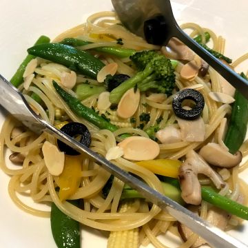 美樂地複合式餐廳 MELODY