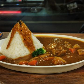 火山咖喱烏龍專賣