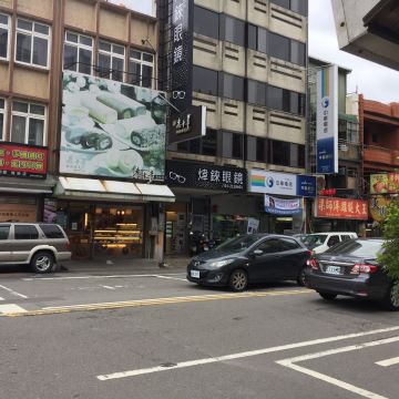 梁師父雞腿大王