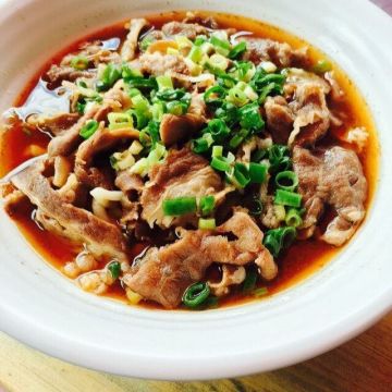 新化老爹牛肉麵