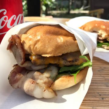 柴窯火腿製造所