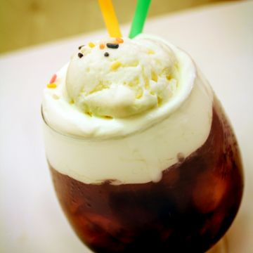 粉紅捲捲娃娃主題餐廳