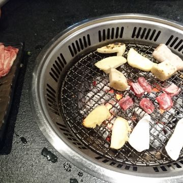 瓦崎燒烤火鍋 敦南店