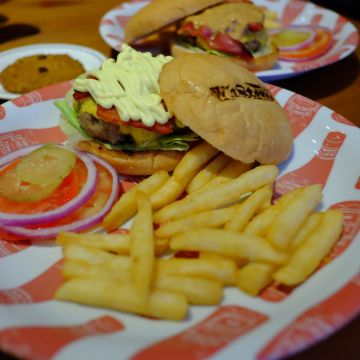 華艾芙美式餐飲 Whatever