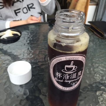 杯沿溫度咖啡