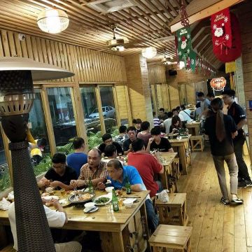 蝦狠大活蝦料理餐館