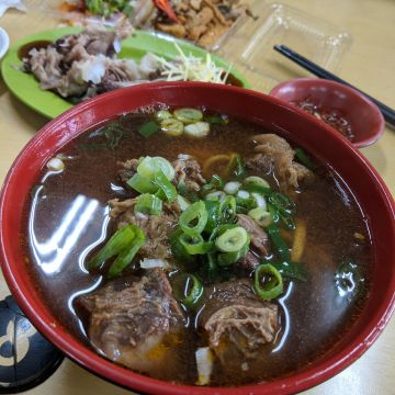 張老爹牛肉麵