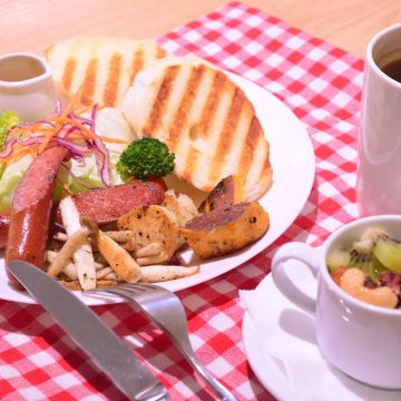 KONCENT台北富錦 x M CAFÉ