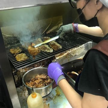 高雄周燒肉飯（嘉義東區店）