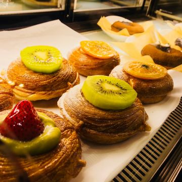 鐵皮駅機器人餐廳 ROBOT STATION