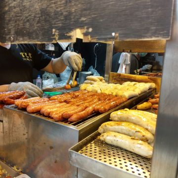 台灣美食 大腸包小腸