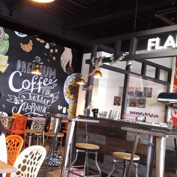 綠水複合式餐飲店