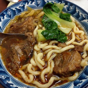 品軒紅燒排骨拉麵