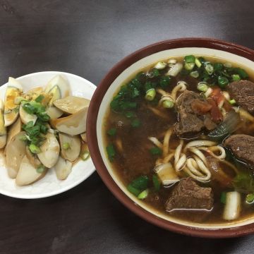 大東北牛肉麵水餃