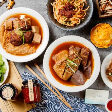 麻麻號。排骨 鴨血 豆腐專賣