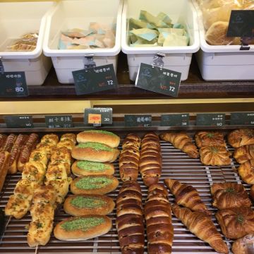 阿崴烘焙工坊 La Whale Boulangerie