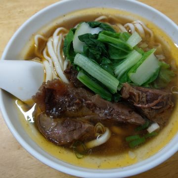 雲貴牛肉麵