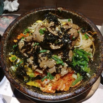 涓豆腐 台北南京店