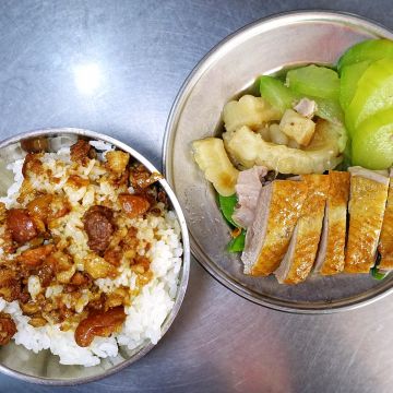 侯家滷味鹹水鴨權威