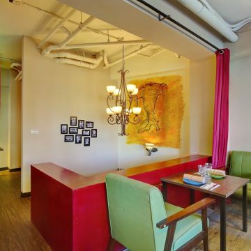 義大利街頭小酒館 Turning Table del vin