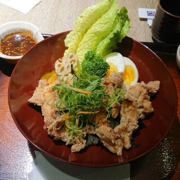 大戶屋 高雄大遠百店 OOTOYA