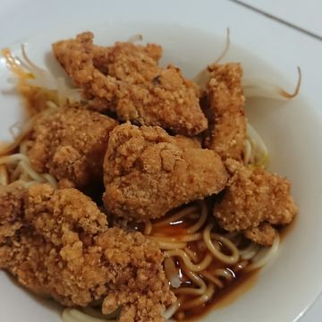 基商 雞塊麵