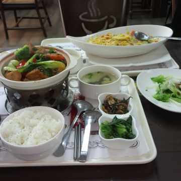 蓮花園複合式蔬食館