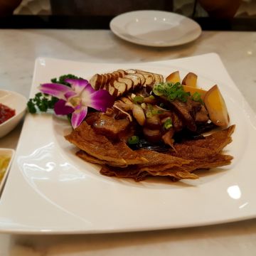 天下三絕麵食館