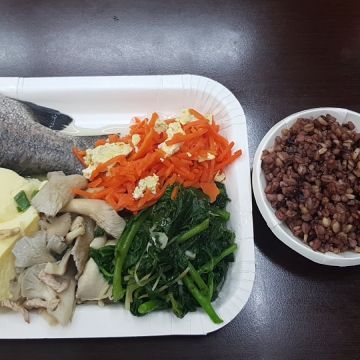 米多多自助餐館