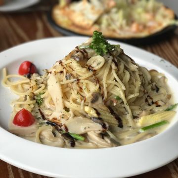 蜂潮複合式餐廳