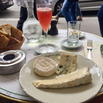 巴黎咖啡 Paris Café