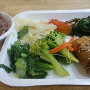 寶養素食自助餐店