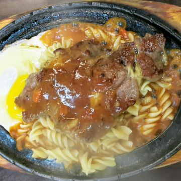 牛家班愛吃厚切牛排