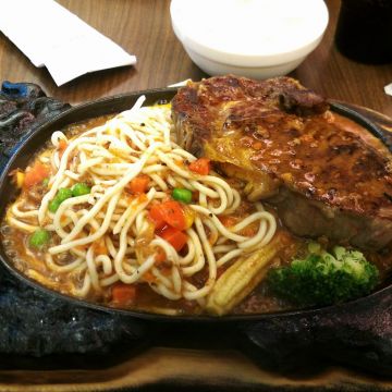 犇頂牛排（土城店）