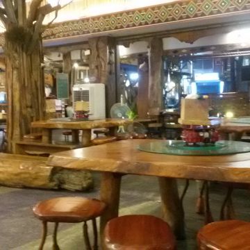 城市部落風味餐廳