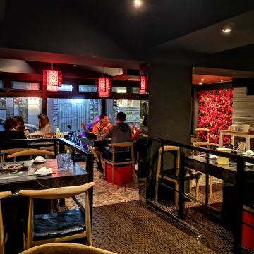 蓹青重慶麻辣鍋物