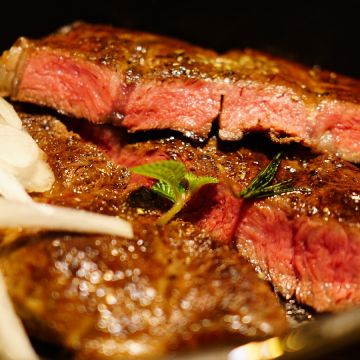 一鮮切炭燻牛排